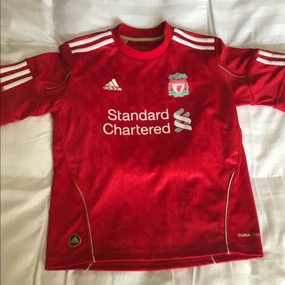 Boys authentic Liverpool football jersey size s
